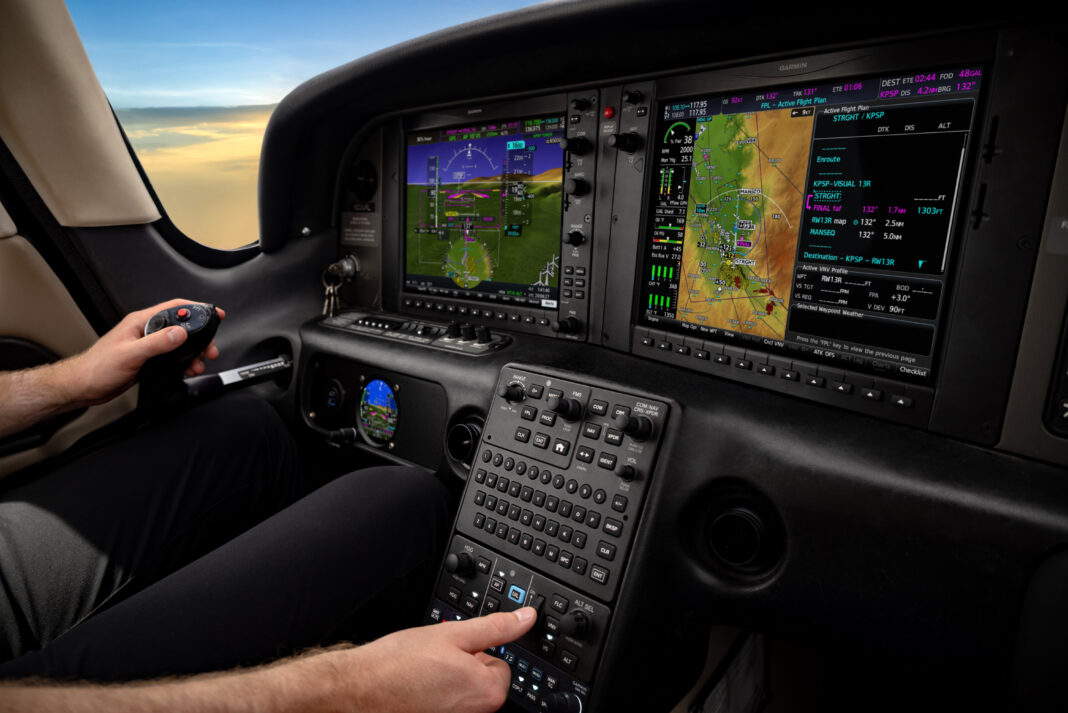 garmin avionics in the cirrus